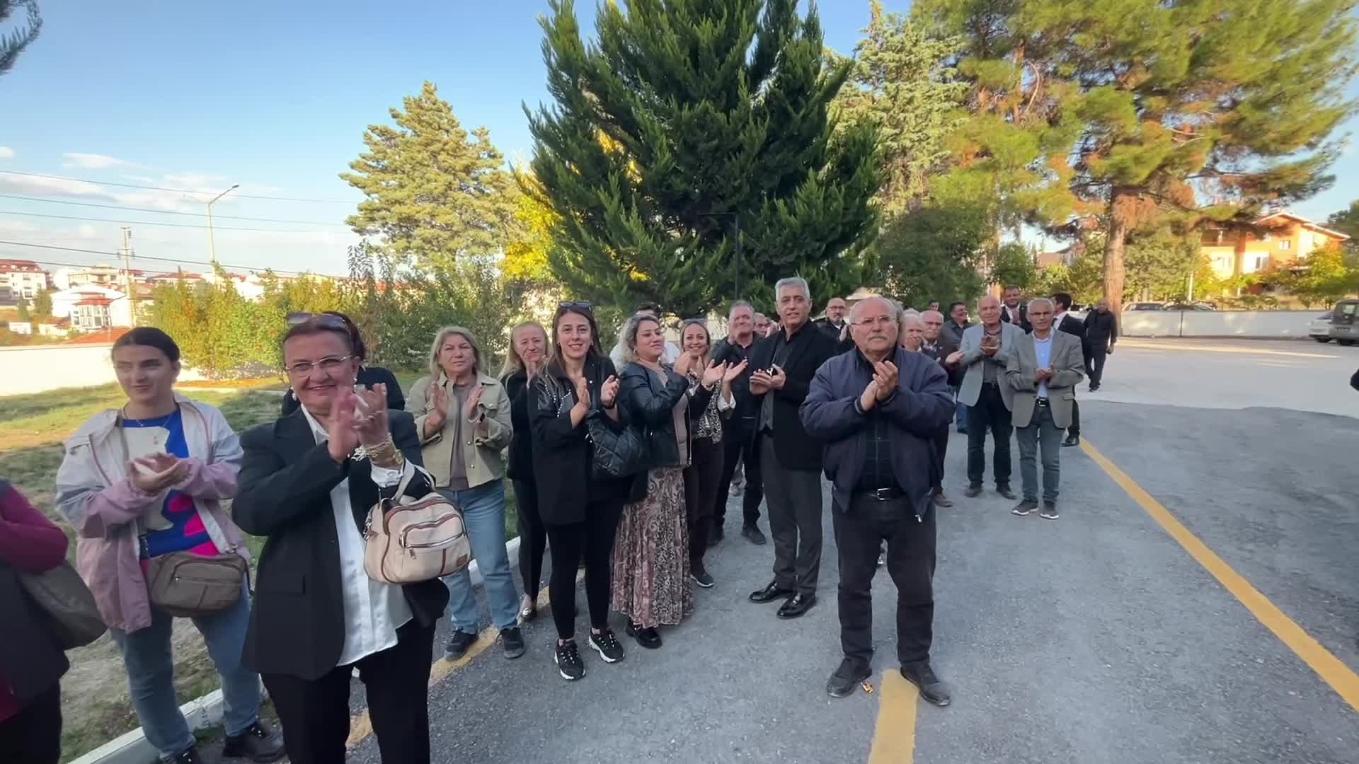 CHP Burdur’da yeni il başkanı devir teslim töreni yaptı