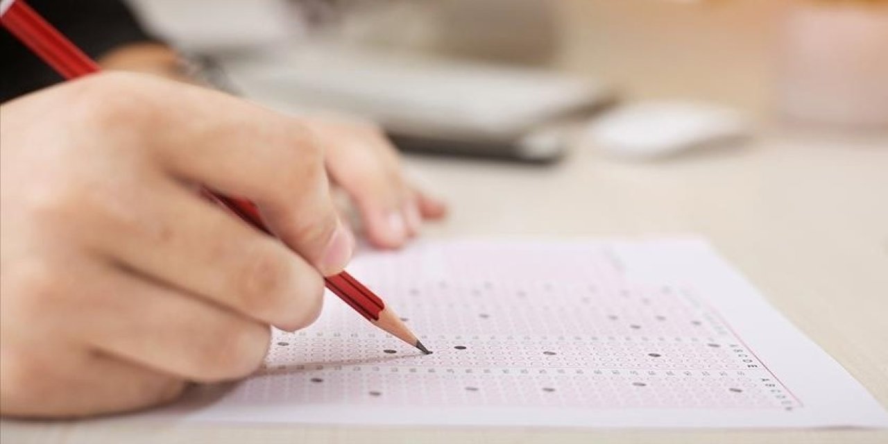 2025 Hukuk Mesleklerine Giriş Sınavı ve İdari Yargı Ön Sınavı Yapıldı