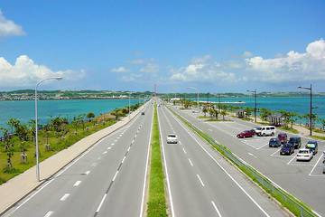 沖縄の海中道路とは？絶景を走り抜ける最高のドライブコース