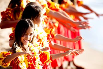 フラとは？ハワイの伝統的な踊りを体験できるオプショナルツアー