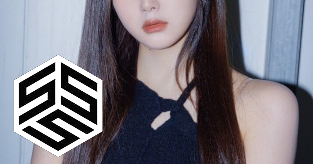 Netizens Are Enraged After The Shocking Age Of The Newest TripleS Member  Is Revealed - Koreaboo