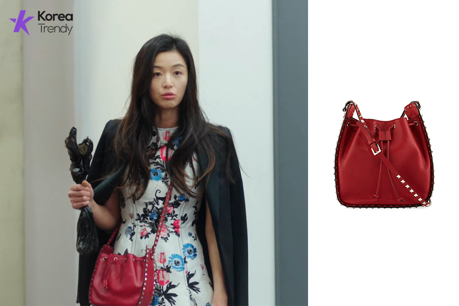 Korean street fashion Bag of Jun Ji-hyun as Shim Cheong / Se-hwa in Legend of the Blue Sea (EP #8)