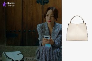 Korean style Bag of Park Min-young as Sung Deok-mi / Sinagil in Her Private Life (EP #2)