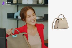 Korean style bag of Park Min-young as Sung Deok-mi / Sinagil in Her Private Life (EP #10)