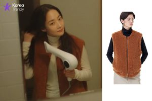 Korean casual outfit Blouson Mustang of Park Min-young as Mok Hae-won ("Irene") in When the Weather Is Fine (EP #3)