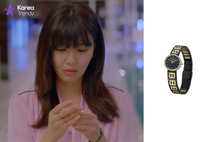 Korean street fashion watch of Choi Soo-young as Seo Dan-ah in Run On (EP #4)