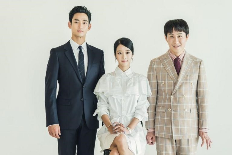 its okay to not be okay: The Netflix's 2020 Hit show 3 It's okay to not be okay starring stars Kim soo hyun, Seo Ye Ji and Oh Jung Se