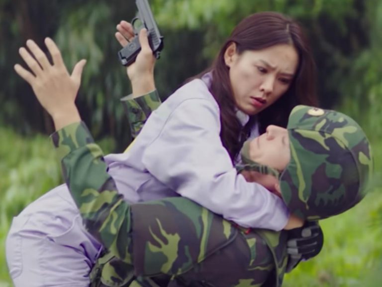 Crash Landing on You Review 1 Son Ye-jin crash landing on Hyun bin