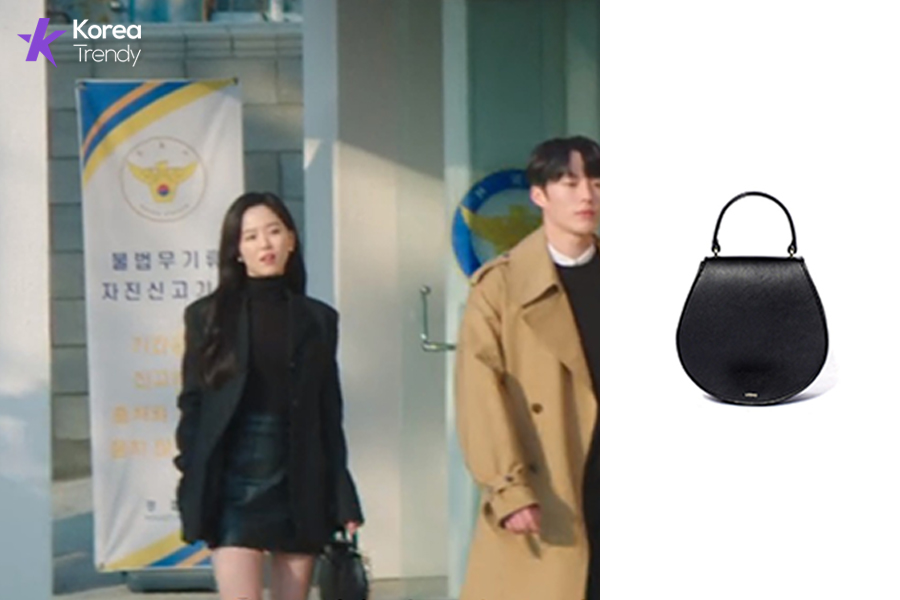 Korean street fashion Bag of Kang Han-Na as Yang Hye-sun in My Roommate Is a Gumiho (EP #1)