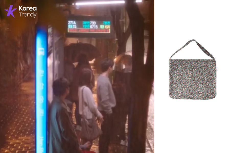 Korean street fashion Corduroy Eco Bag of Lee Hye-ri as Lee Dam in My Roommate Is a Gumiho (EP #3)