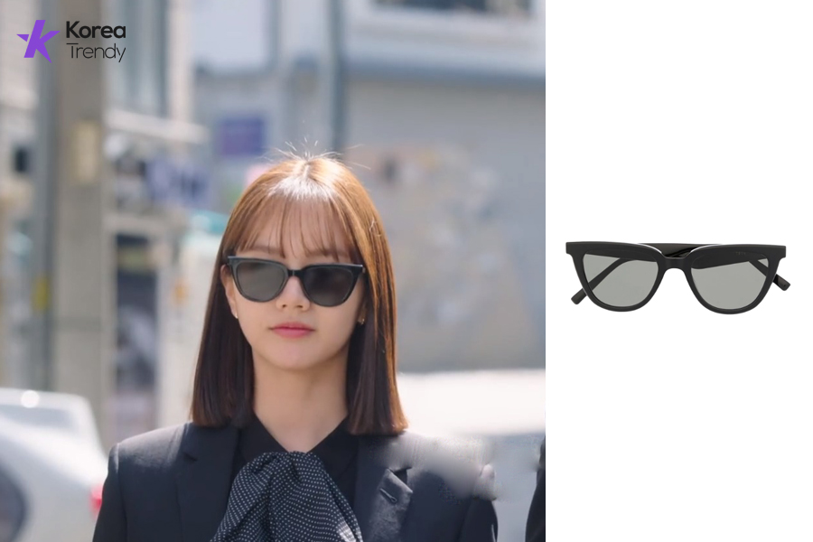 Korean summer fashion Sunglass of Lee Hye-ri as Lee Dam in My Roommate Is a Gumiho (EP #16)