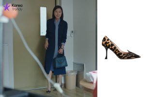 Korean style Pump Shoes of Kim Hee-ae as Ji Sun-woo in The world of the married (EP #1)