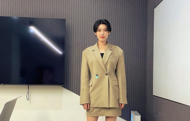 10 Tallest Korean actresses: Kdrama Celebrities Heights 5 Jang Do Yeon is among some of the tallest Korean actresses