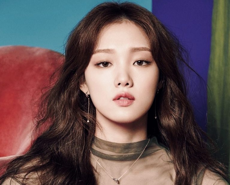 Lee Sung Kyung one of the tallest Korean actresses