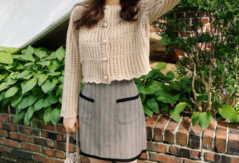 Casual korean outfits female Ideas: Trendy Outfits for Women 13 Korean fashion