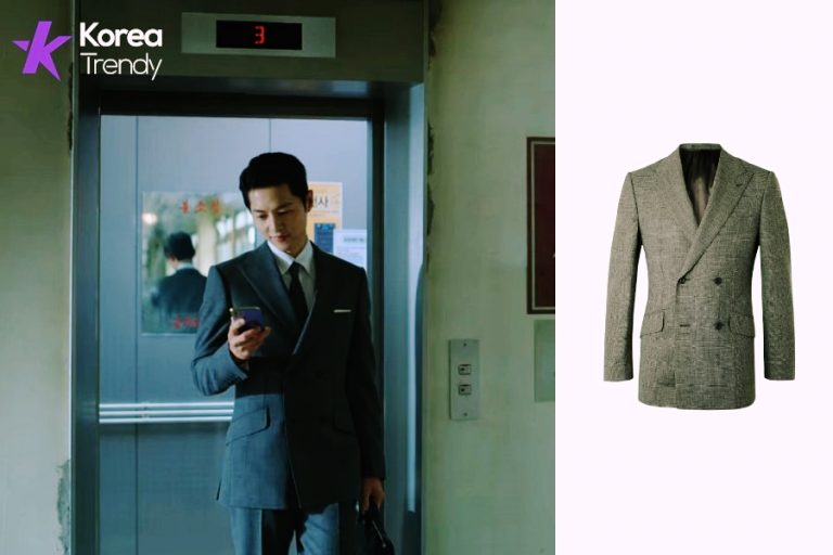 Song Joong-Ki in his Official Wear in the drama Vincenzo