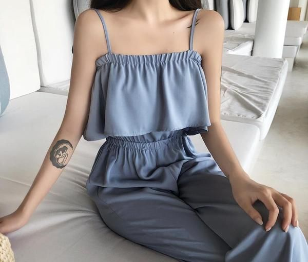 Casual korean outfits female Ideas: Trendy Outfits for Women 6 casual korean outfits femaleSleeveless Pant Fashionable outfit