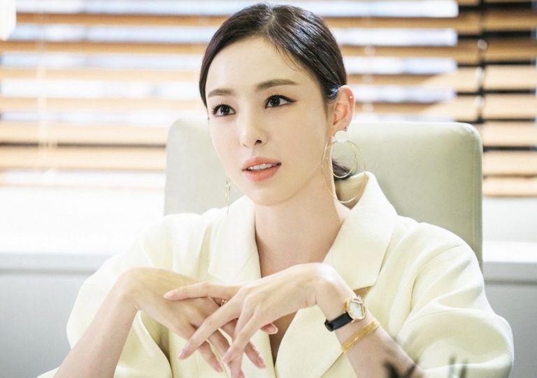 10 Tallest Korean actresses: Kdrama Celebrities Heights 2 The tallest Korean actress Lee Da-hee Height