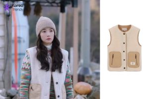 Korean style vest of Park Min-young as Mok Hae-won in When the Weather Is Fine (EP #1)