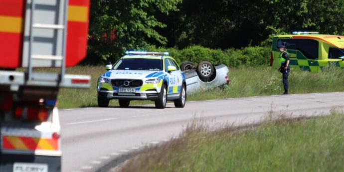 https://www.skaraborgsnyheter.se/essunga/en-till-sjukhus-efter-singelolycka-pa-vag-186/