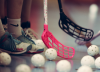 https://pixabay.com/sv/photos/unihockey-innebandy-sporter-bollar-7269703/