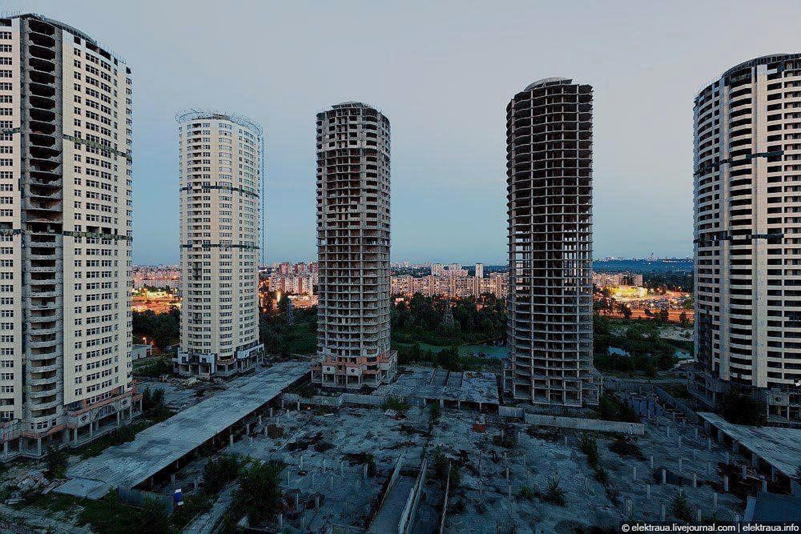 ЖК Днепровские башни в Киеве