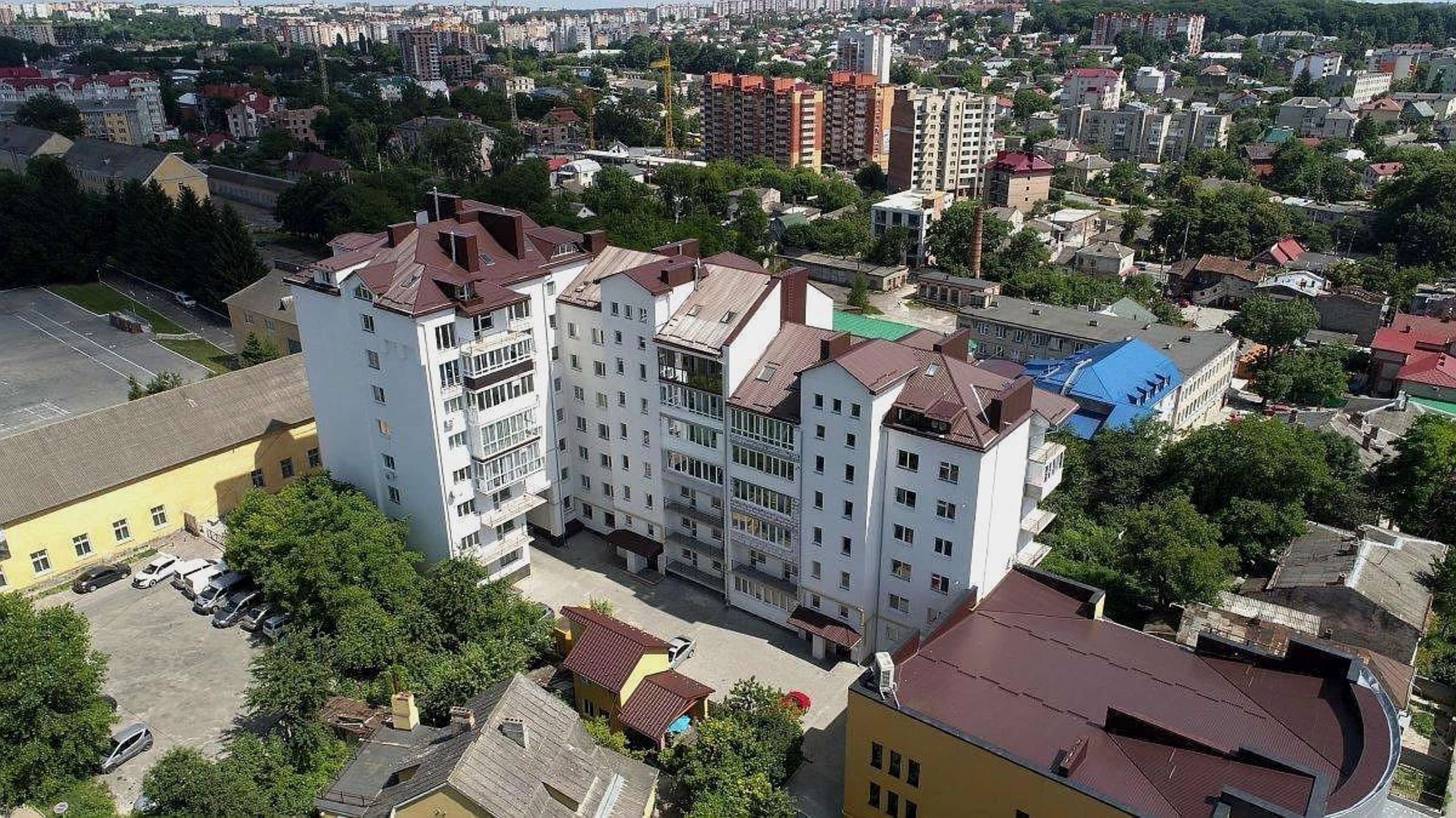 вул. Бродівська, 13 в Тернополі