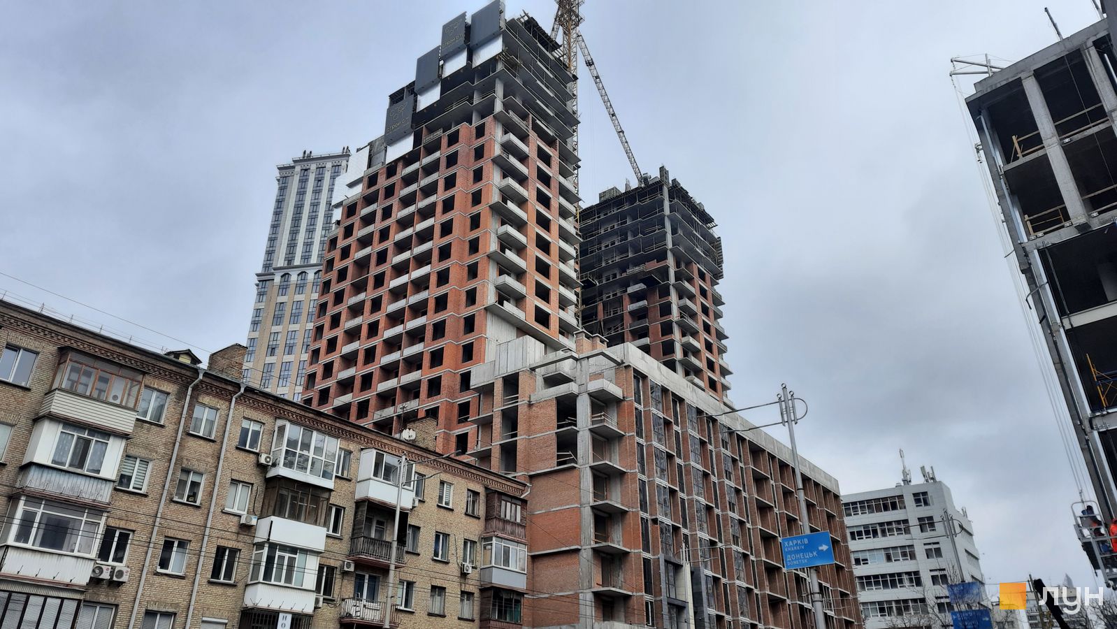 Моніторинг будівництва ЖК CRYSTAL RESIDENCE - Ракурс 5, февраль 2022