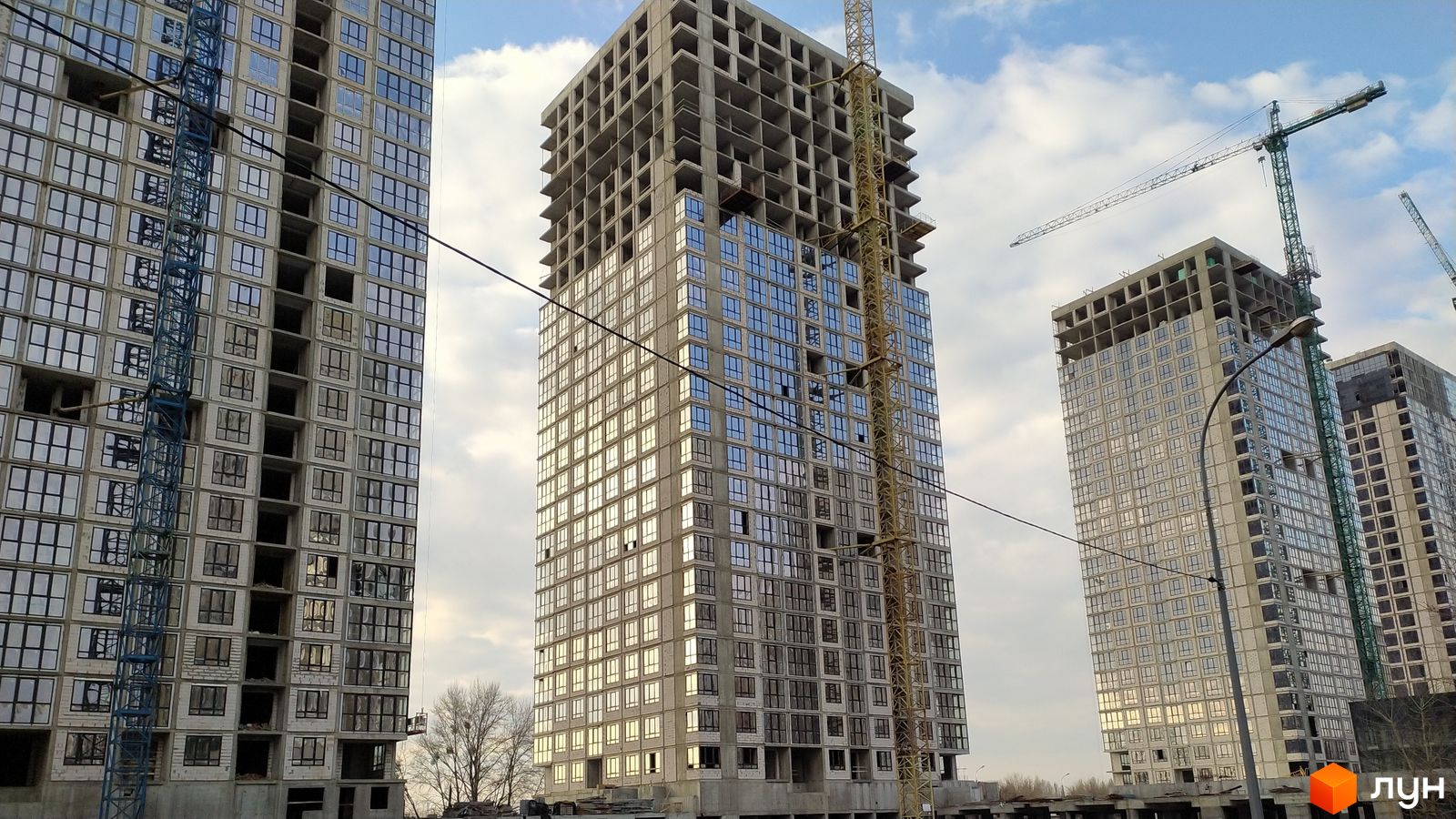 Моніторинг будівництва ЖК Урлівський-1 - Ракурс 4, березень 2024