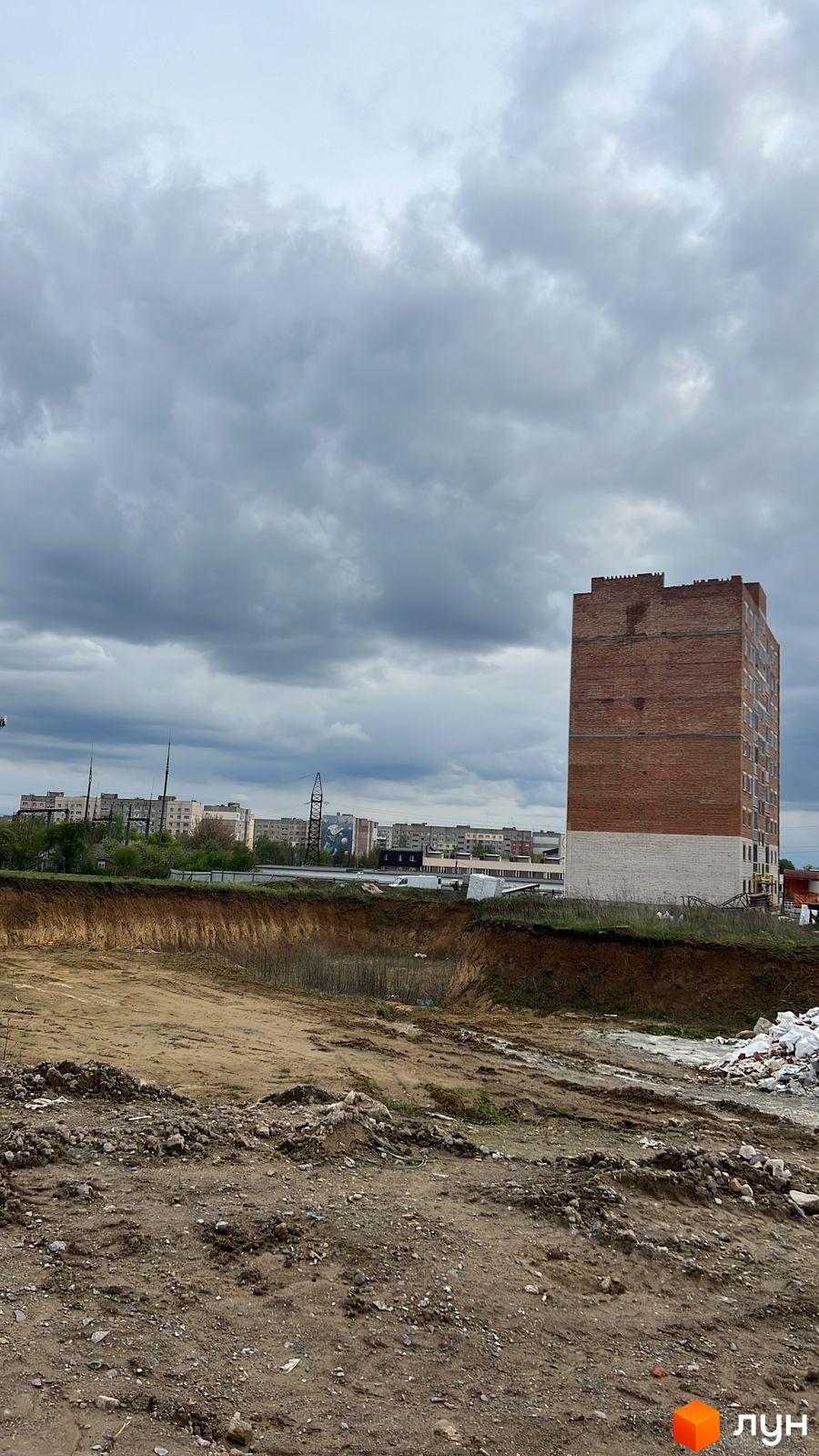 Моніторинг будівництва ЖК Масив Барський - Ракурс 8, квітень 2024