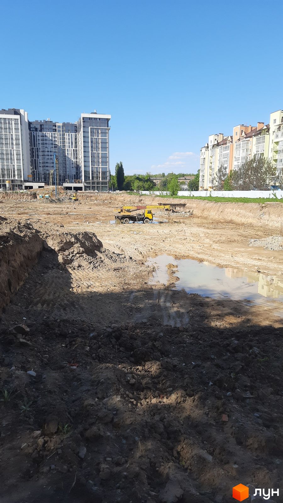 Моніторинг будівництва ЖК Феофанія City - Ракурс 18, квітень 2024