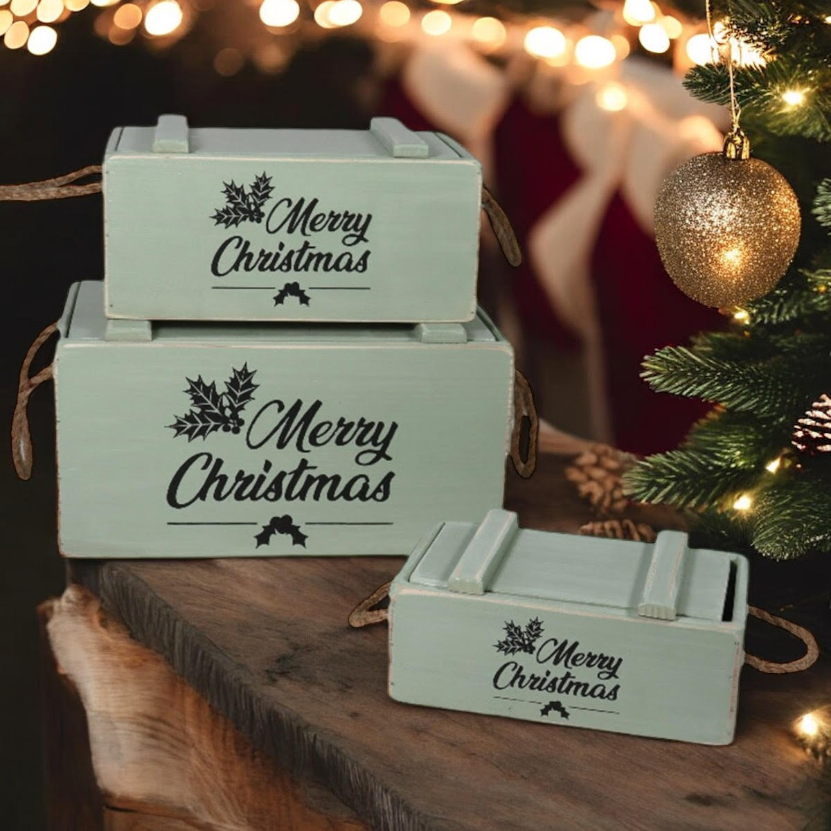 AcaciaHome Stylish and Vintage Wooden Merry Christmas Storage Crate Set – 3 Rustic Display