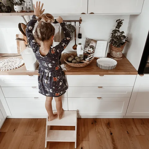 8e5cccdff353f36b 480 - Children step | Tiny Summit