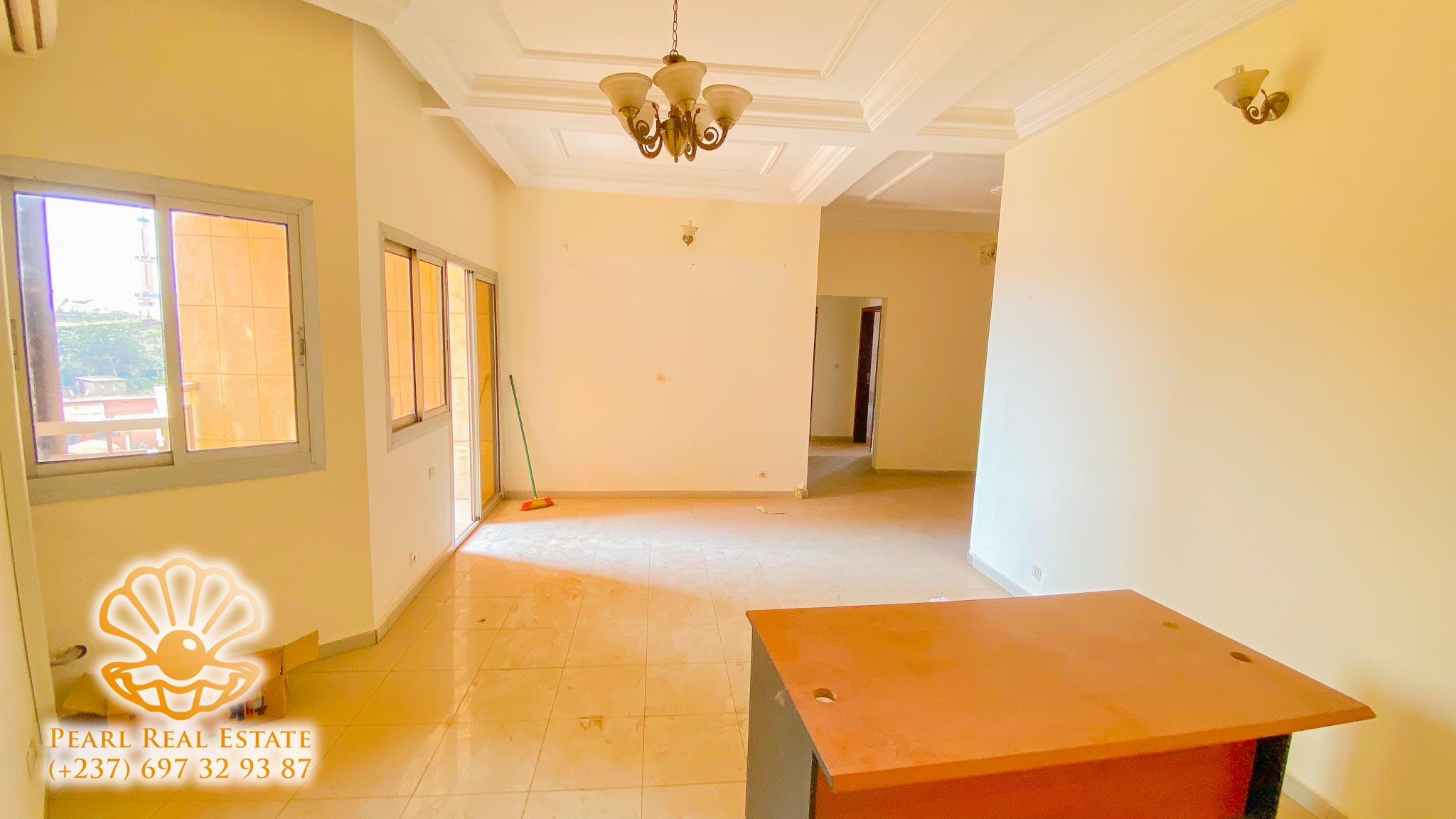 Apartment to rent - Yaoundé, Tsinga, Total École de police - 1 living room(s), 3 bedroom(s), 2 bathroom(s) - 270 000 FCFA / month