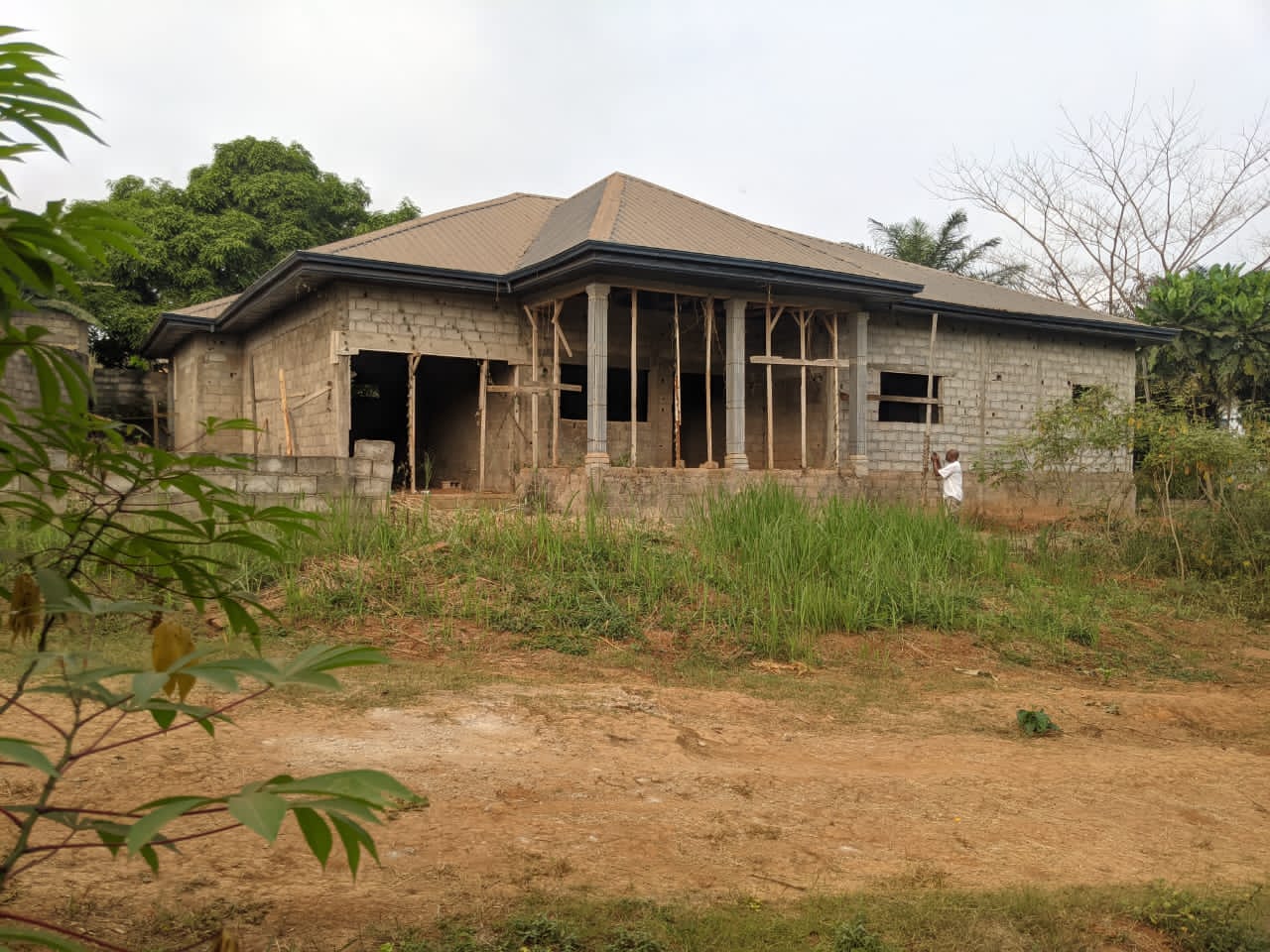 House (Villa) for sale - Yaoundé, Etoudi, Nklombong - 2 living room(s), 5 bedroom(s), 5 bathroom(s) - 60 000 000 FCFA / month
