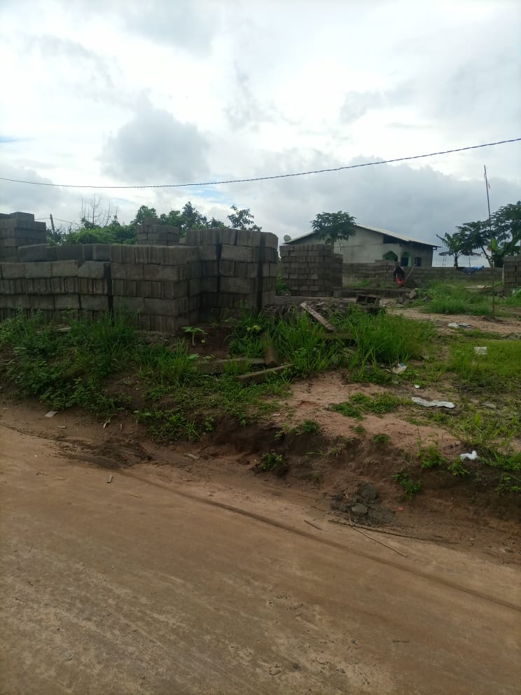 Land for sale at Douala, Logpom, Maison jumell et shun City - 500 m2 - 70 000 000 FCFA