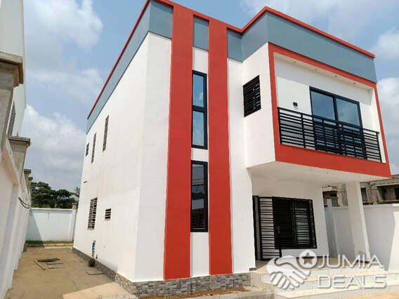 Maison (Duplex) à vendre - Yaoundé, Olembe, Olembe - 2 salon(s), 4 chambre(s), 4 salle(s) de bains - 80 000 000 FCFA