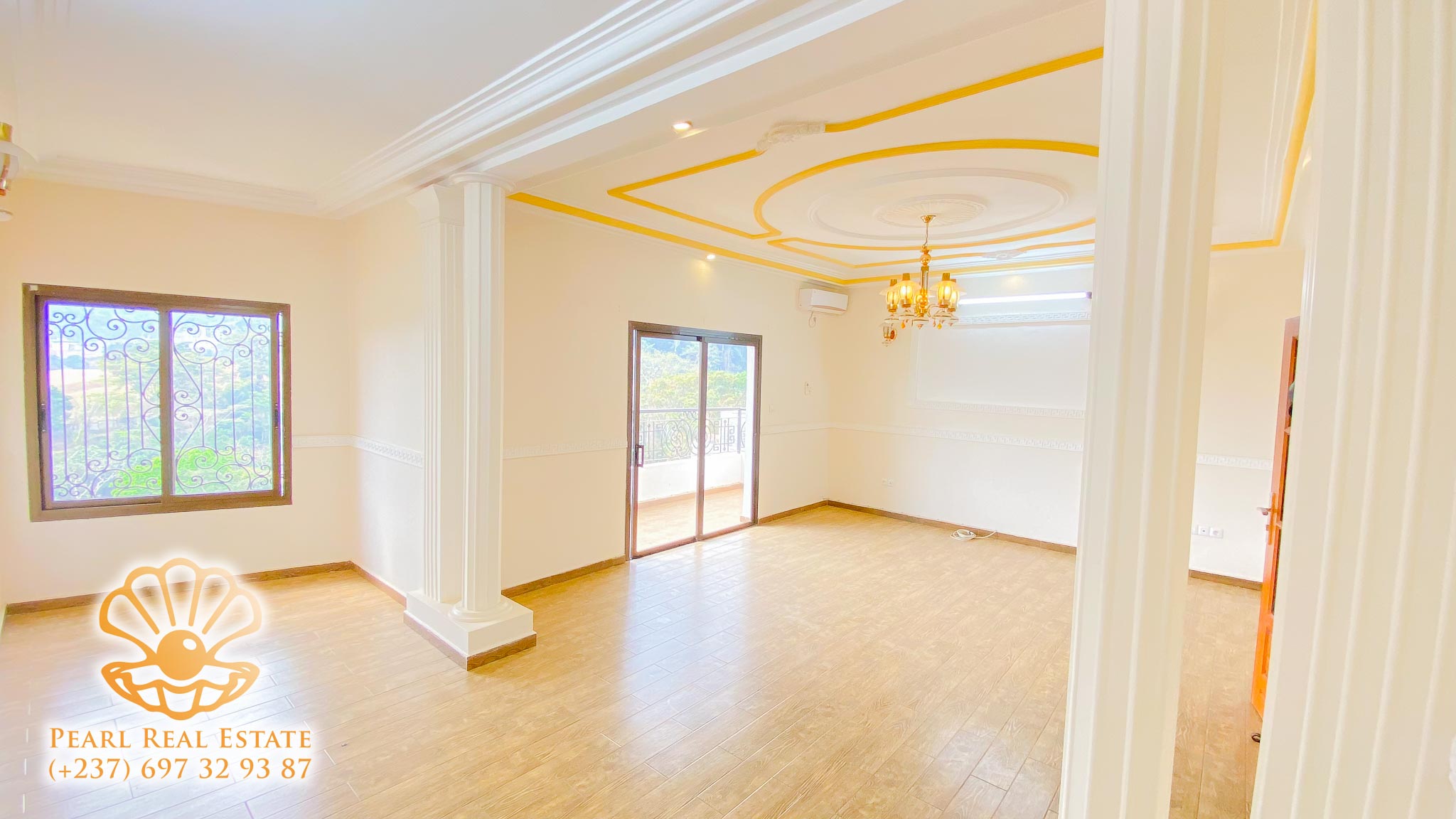 Apartment to rent - Yaoundé, Bastos, Golf présidence - 1 living room(s), 3 bedroom(s), 2 bathroom(s) - 1 300 000 FCFA / month
