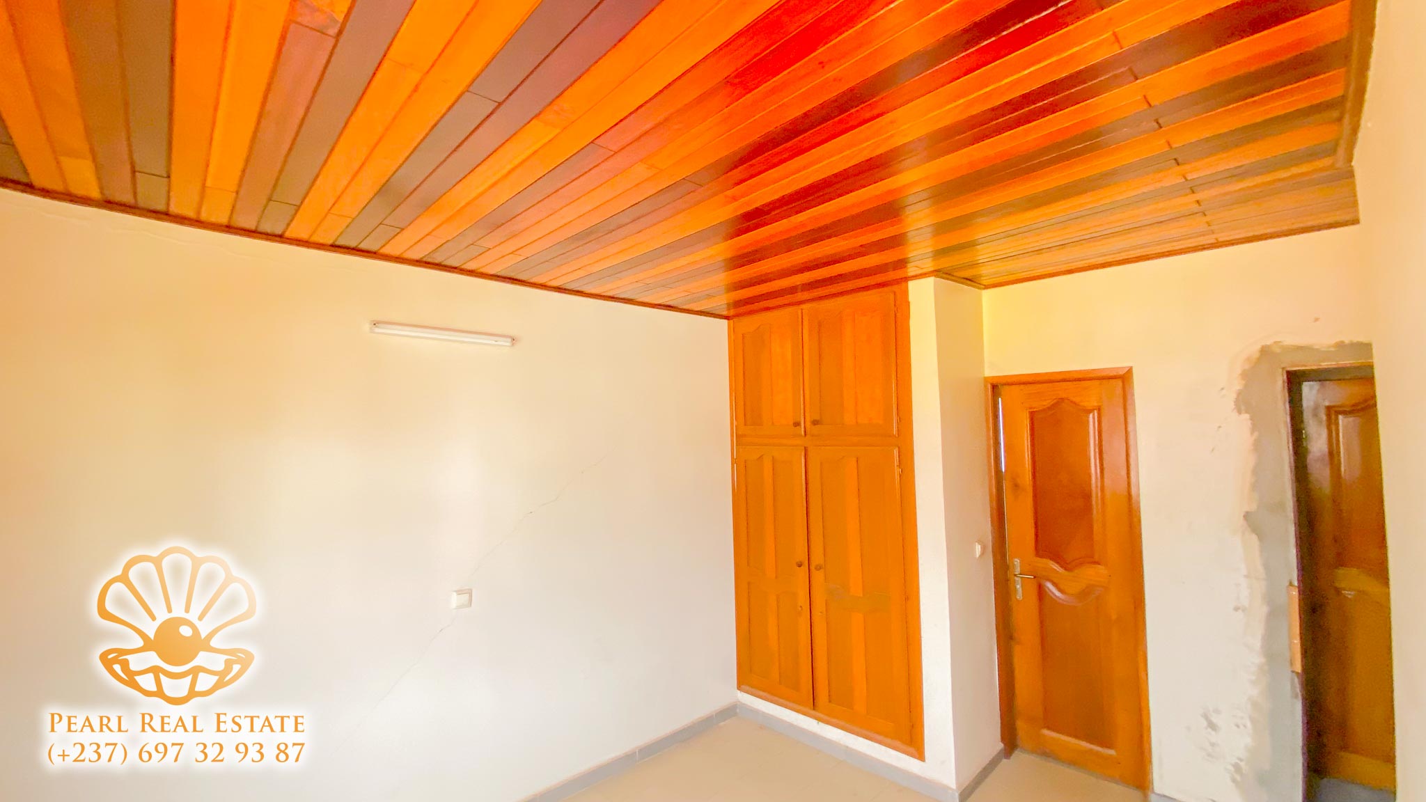 Appartement à louer - Yaoundé, Mfandena, Mfandena - 1 salon(s), 2 chambre(s), 1 salle(s) de bains - 220 000 FCFA / mois
