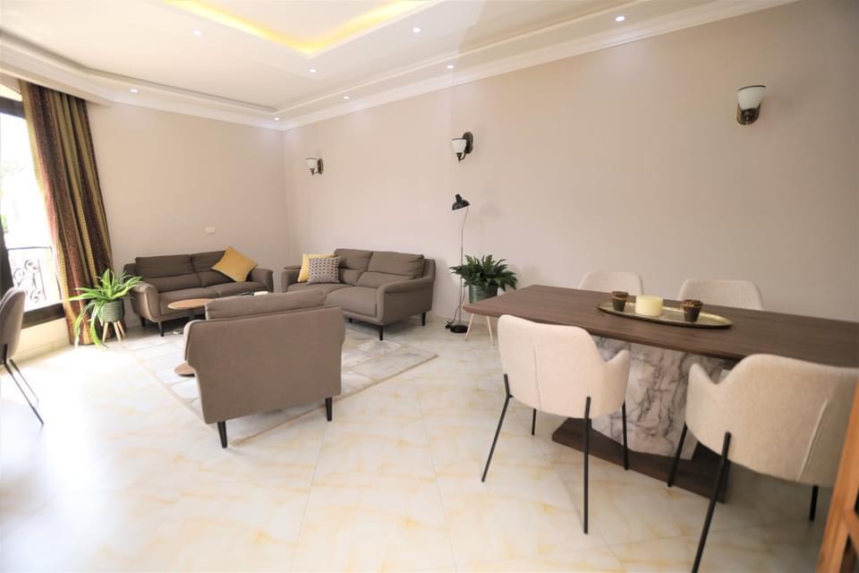 Apartment to rent - Yaoundé, Bastos, Bastos - 1 living room(s), 3 bedroom(s), 4 bathroom(s) - 2 000 000 FCFA / month