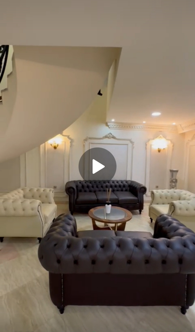 Apartment to rent - Yaoundé, Bastos, Bastos - 2 living room(s), 3 bedroom(s), 2 bathroom(s) - 2 000 000 FCFA / month