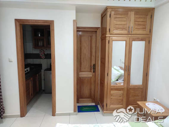 Apartment to rent - Yaoundé, Bastos, Bastos centre - 1 living room(s), 1 bedroom(s), 1 bathroom(s) - 400 000 FCFA / month