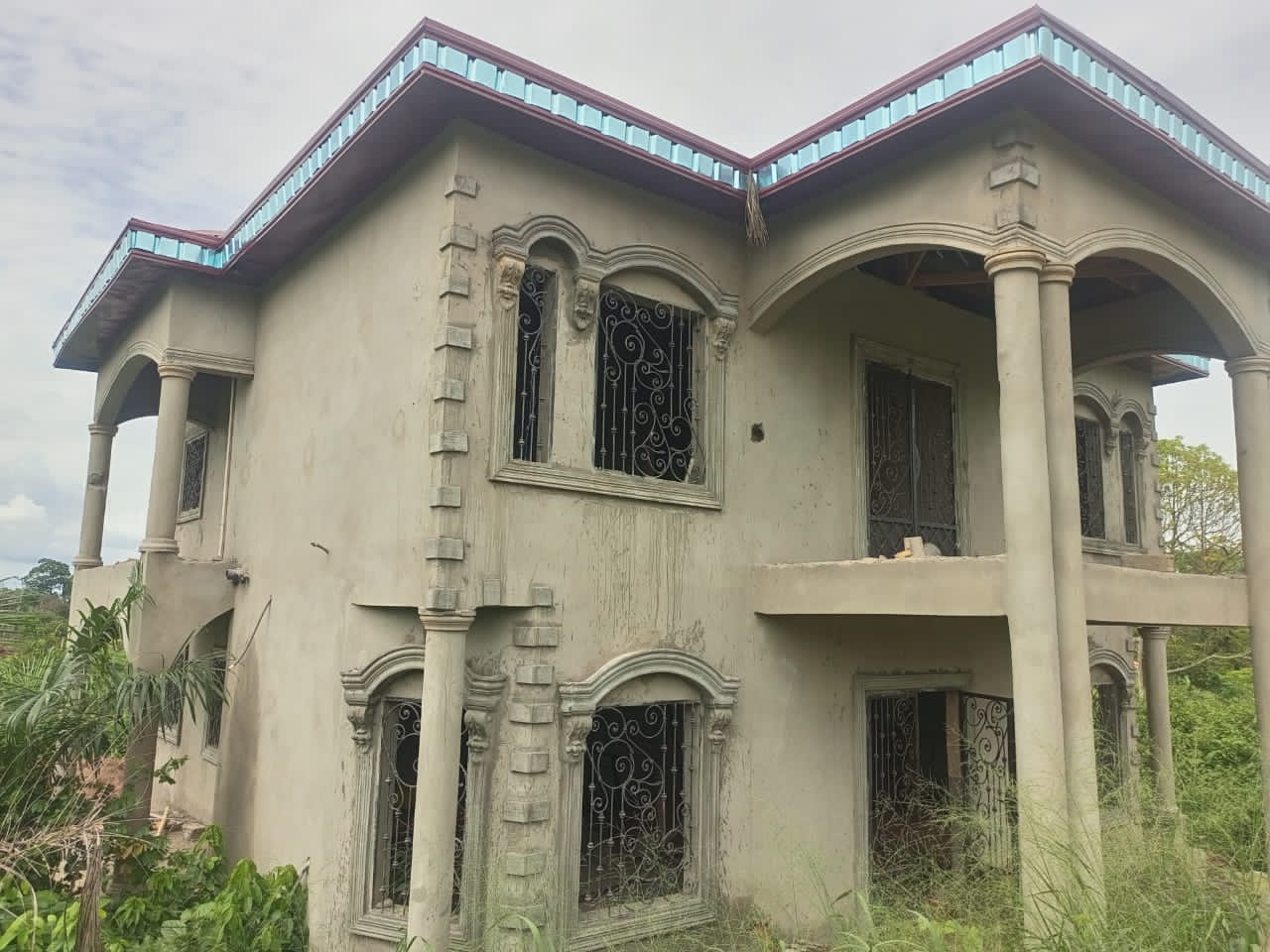 Maisons, villas, duplex, triplex à vendre à Yaoundé, Cameroun