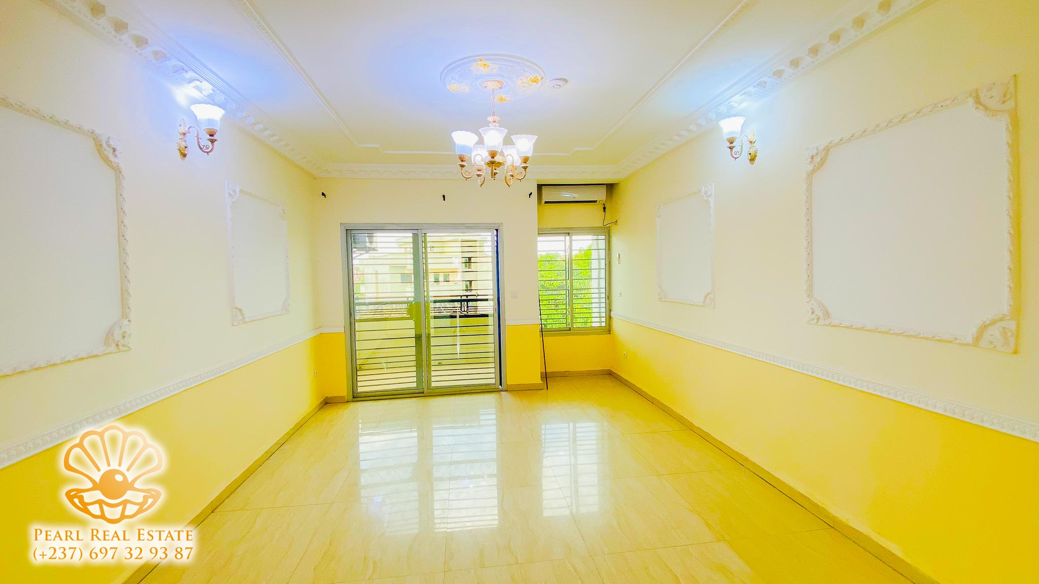 Apartment to rent - Yaoundé, Bastos, Nouvelle Route Bastos - 1 living room(s), 3 bedroom(s), 2 bathroom(s) - 600 000 FCFA / month