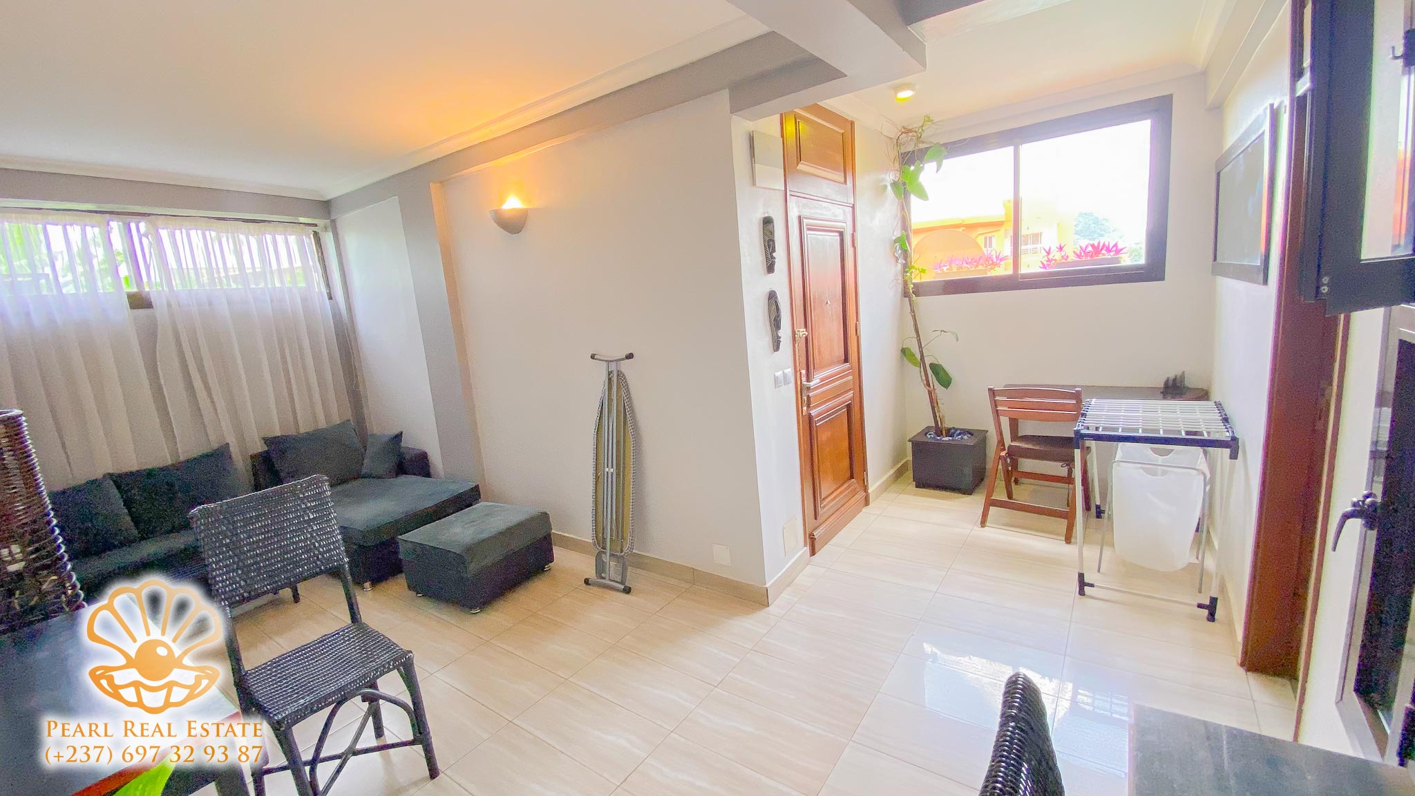 Apartment to rent - Yaoundé, Bastos, Ambassade de Chine - 1 living room(s), 2 bedroom(s), 1 bathroom(s) - 600 000 FCFA / month