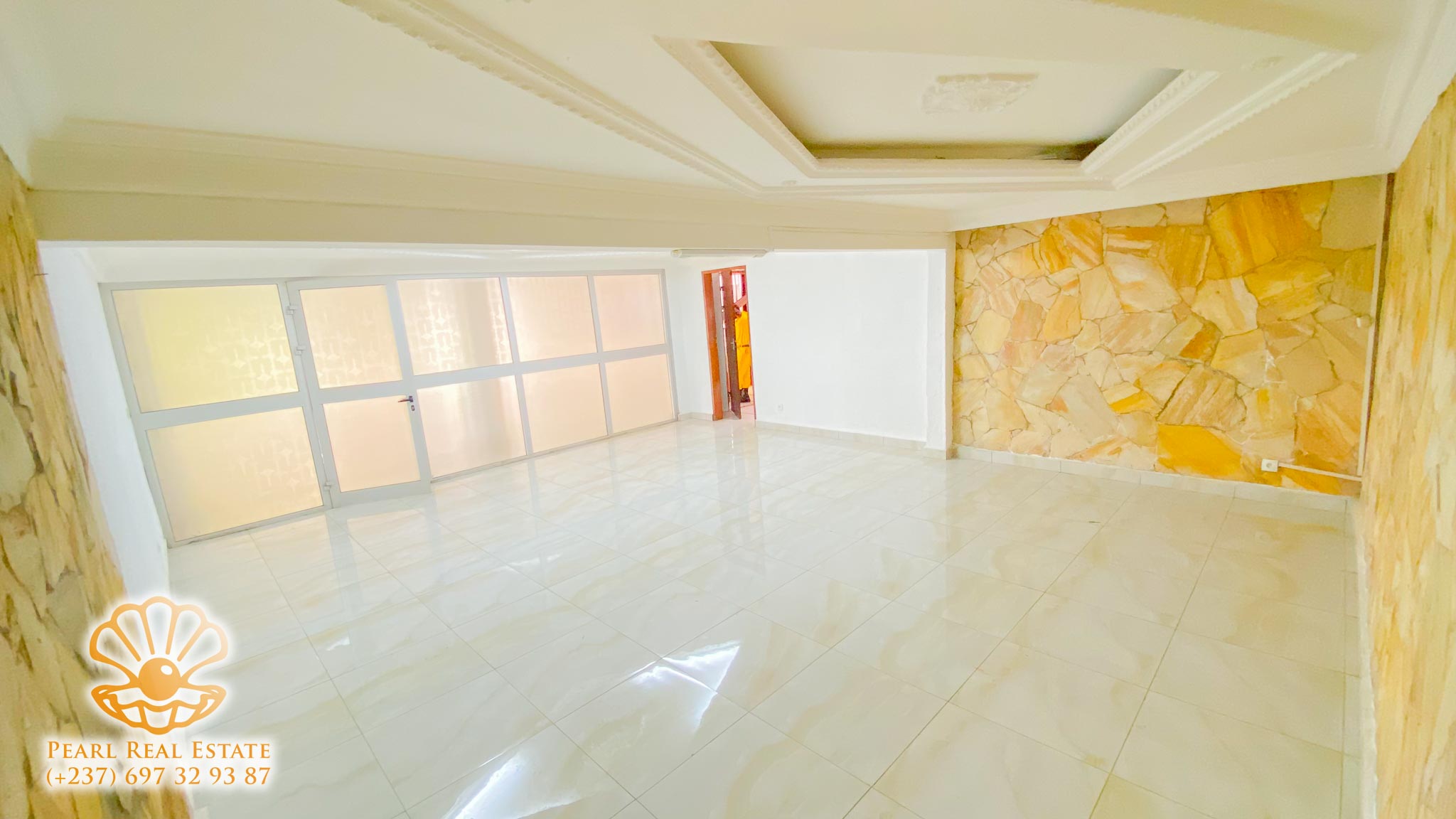 House (Villa) to rent - Yaoundé, Bastos, Ambassade de Chine - 1 living room(s), 4 bedroom(s), 3 bathroom(s) - 2 500 000 FCFA / month