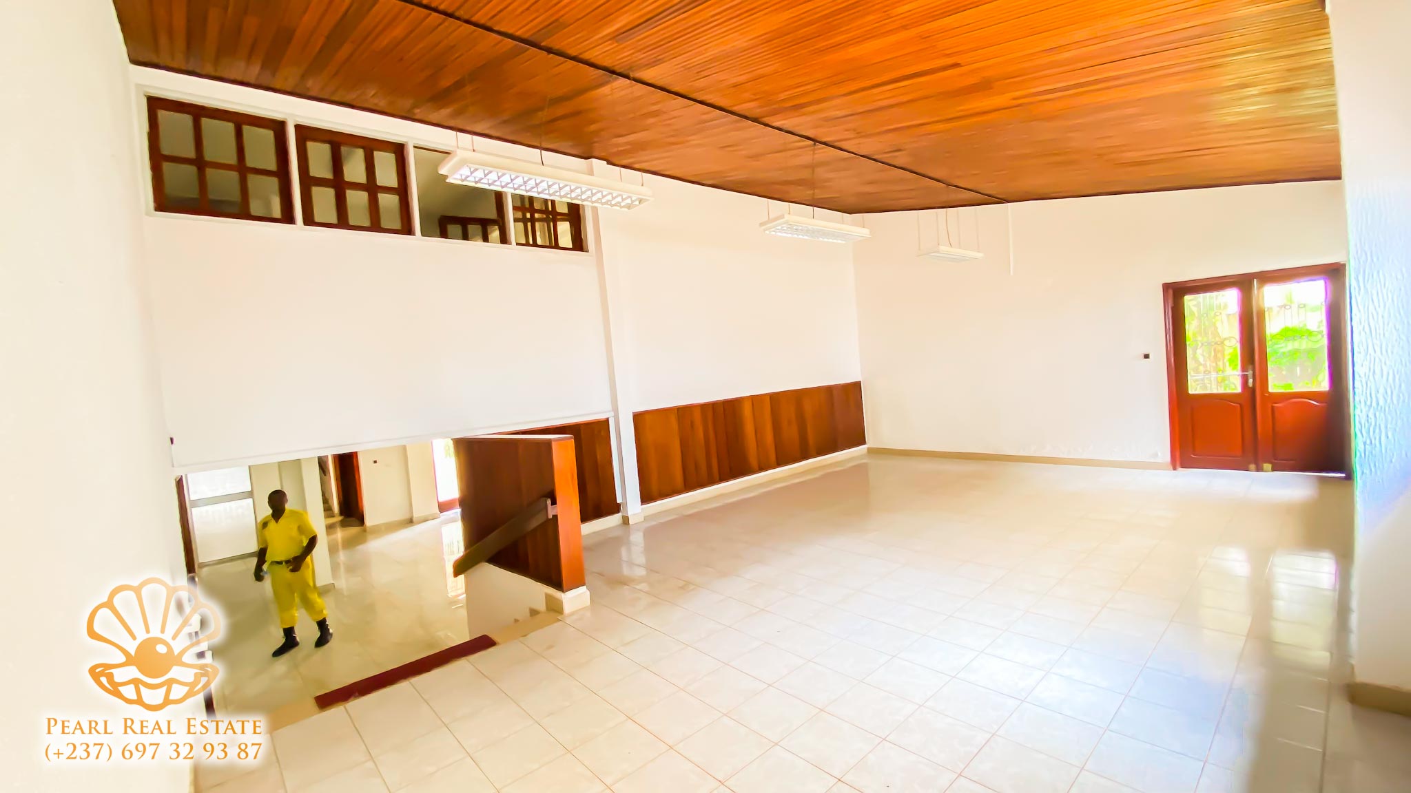 House (Villa) to rent - Yaoundé, Bastos, Ambassade de Chine - 1 living room(s), 4 bedroom(s), 3 bathroom(s) - 2 500 000 FCFA / month