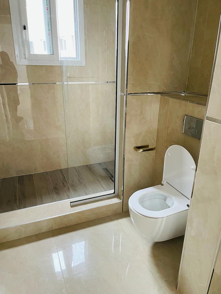 Apartment to rent - Yaoundé, Bastos, Golf - 1 living room(s), 4 bedroom(s), 3 bathroom(s) - 1 800 000 FCFA / month