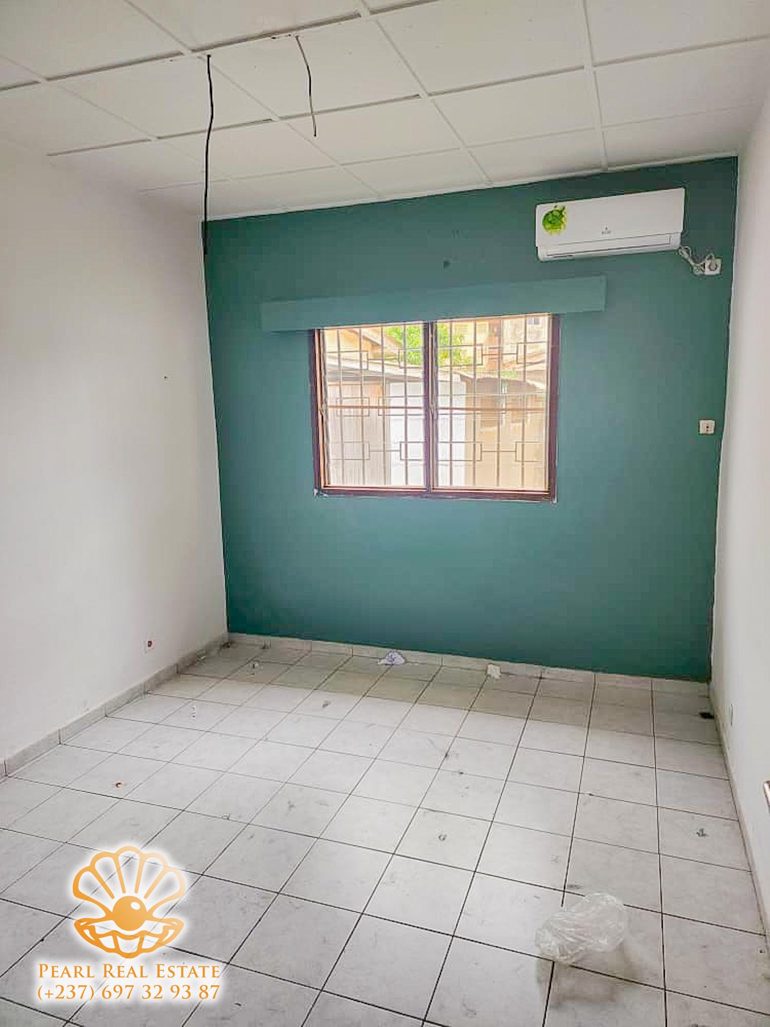 Appartement à louer - Yaoundé, Bastos, Ambassade de Chine - 1 salon(s), 3 chambre(s), 2 salle(s) de bains - 800 000 FCFA / mois