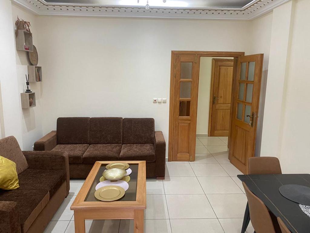 Apartment to rent - Yaoundé, Bastos, Bastos - 1 living room(s), 1 bedroom(s), 2 bathroom(s) - 750 000 FCFA / month